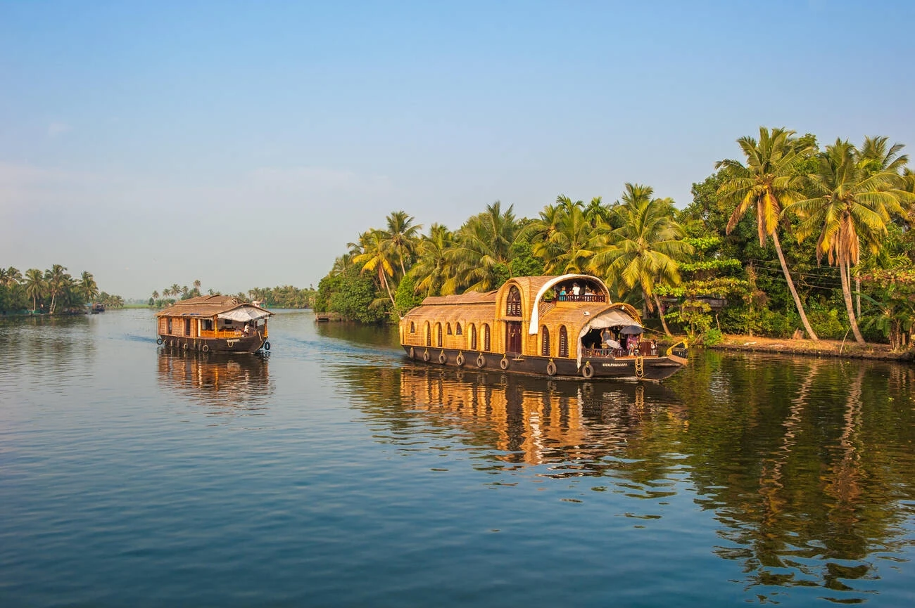 15 Best Places to Visit in Kerala: Top Tourist Destinations